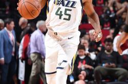 开云sport-土耳其男篮鏖战公牛，萨姆·米切尔高光表现