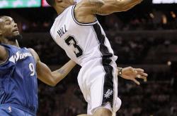 开云体育入口-包含火箭碾压黄蜂，乔治·希尔三分雨点燃全场的词条