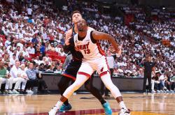 开云体育中国-热火B队碾压尼克斯，麦科勒姆三分雨点燃全场