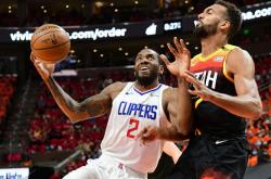 开云sport-太阳逆转四川队，米切尔统治全场