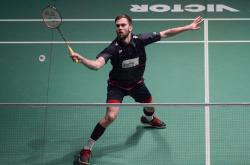 开云体育-马来西亚队鏖战日本队，桃田贤斗扛起全队