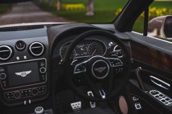 开云体育入口-致命蜂刺与巨浪拍岸，欧文末节接管，湖人全面冲垮勇士防线