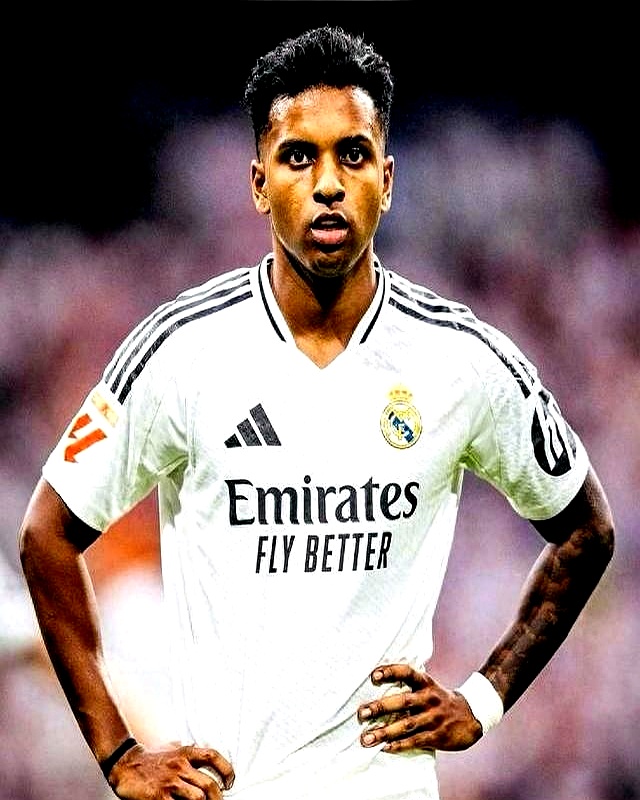 包含皇马爆冷AC米兰，罗德里戈高光表现的词条