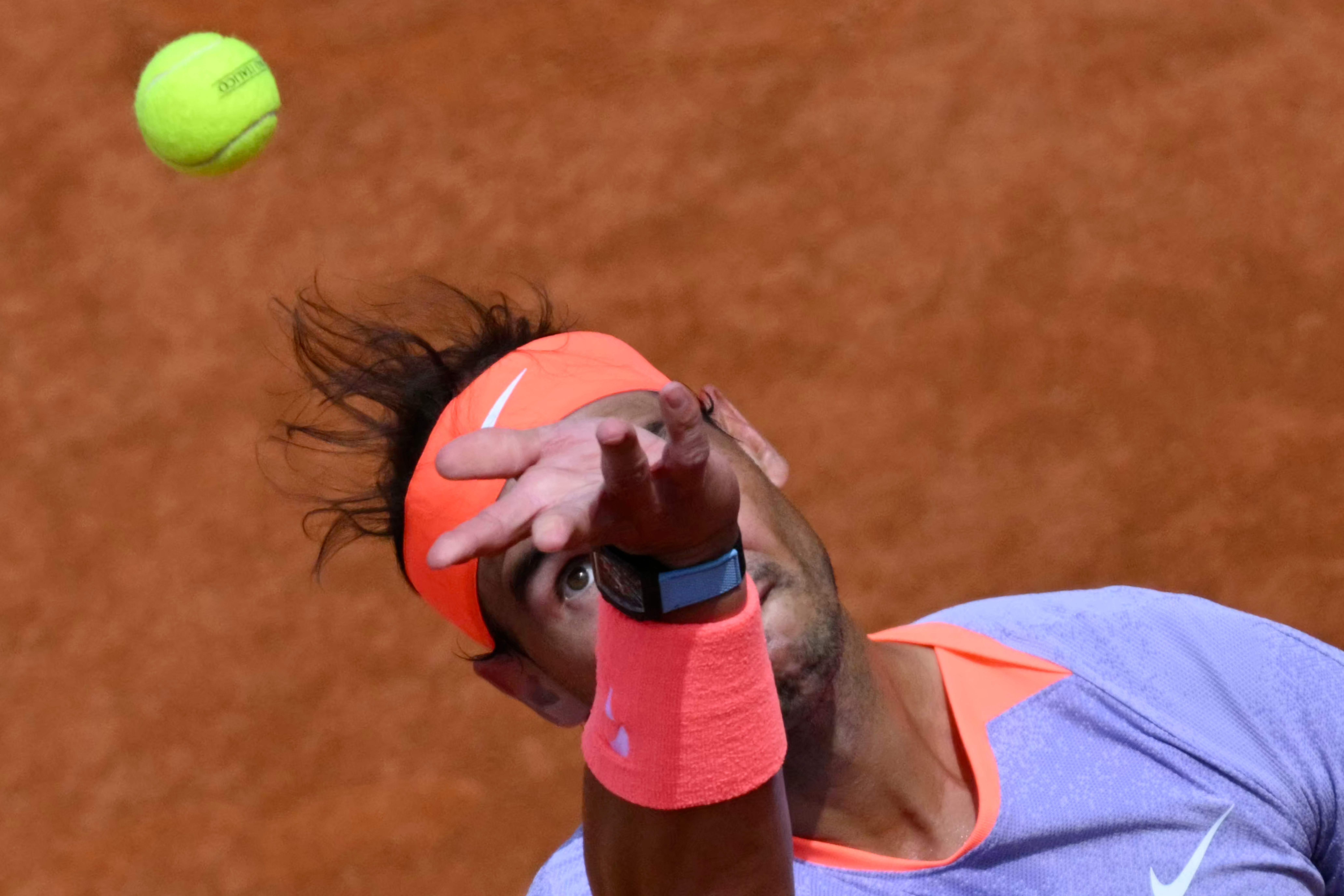 西班牙网球队翻盘意大利网球队,纳达尔高光表现 西班牙网球队翻盘意大利网球队,纳达尔高光表现