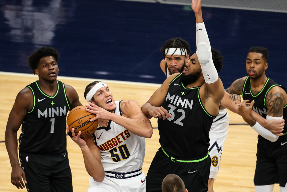 南韩男篮横扫掘金，哈里斯爆发神勇