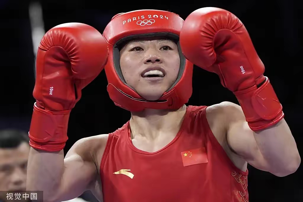 韩国羽毛球队横扫泰国羽毛球队，陶菲克统治全场