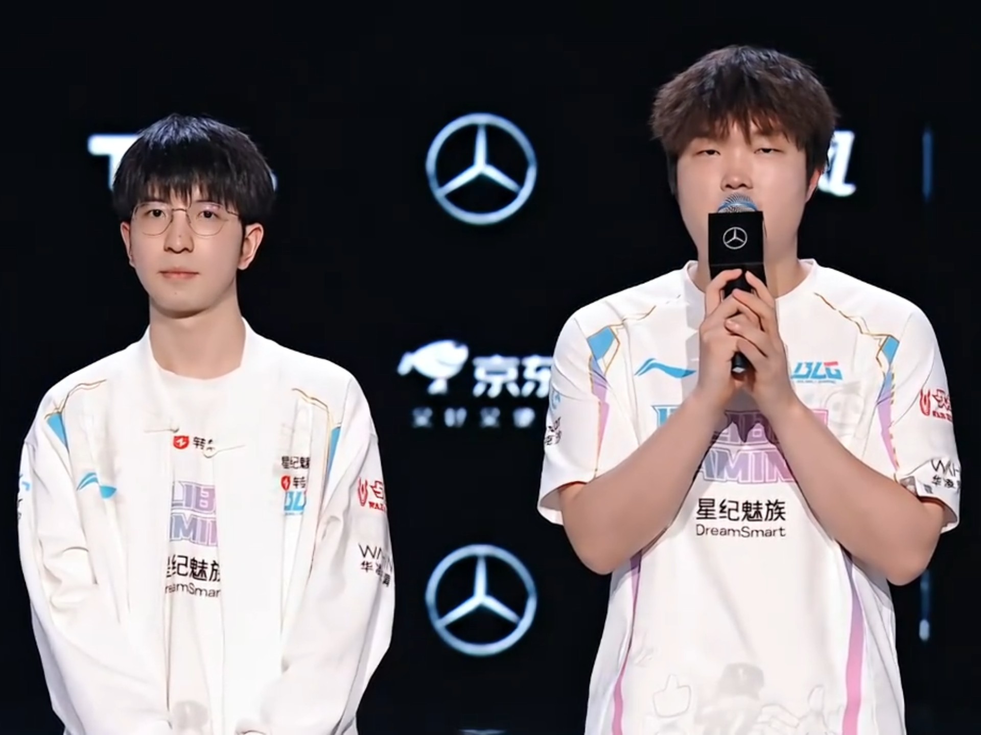 BLG血洗TSM,Tian三分雨点燃全场 BLG血洗TSM,Tian三分雨点燃全场