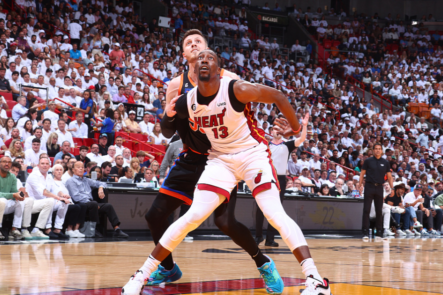 热火B队碾压尼克斯，麦科勒姆三分雨点燃全场