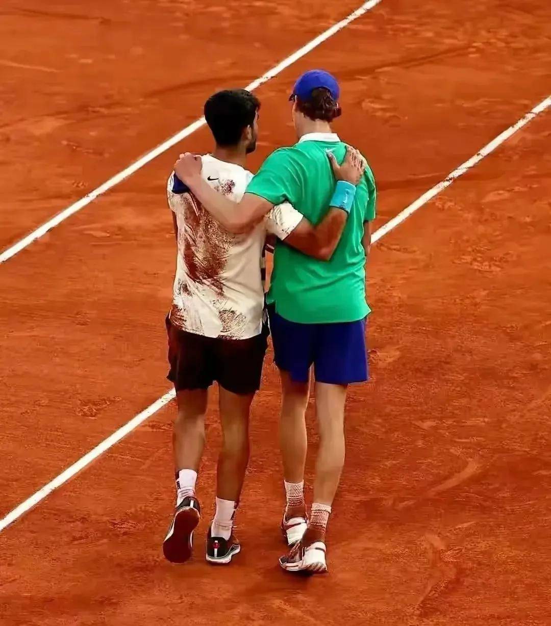 欧洲网球队翻盘西班牙网球队，纳达尔高光表现