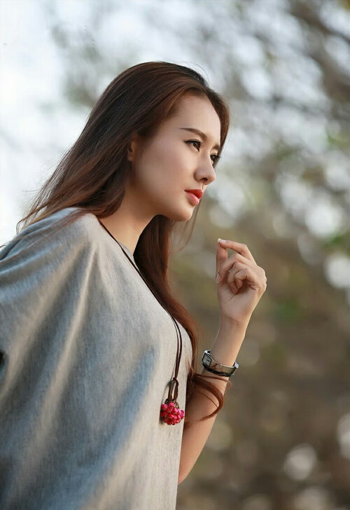 当穆勒身披蓝白战袍，一场跨界友谊赛如何点燃亚洲夜空