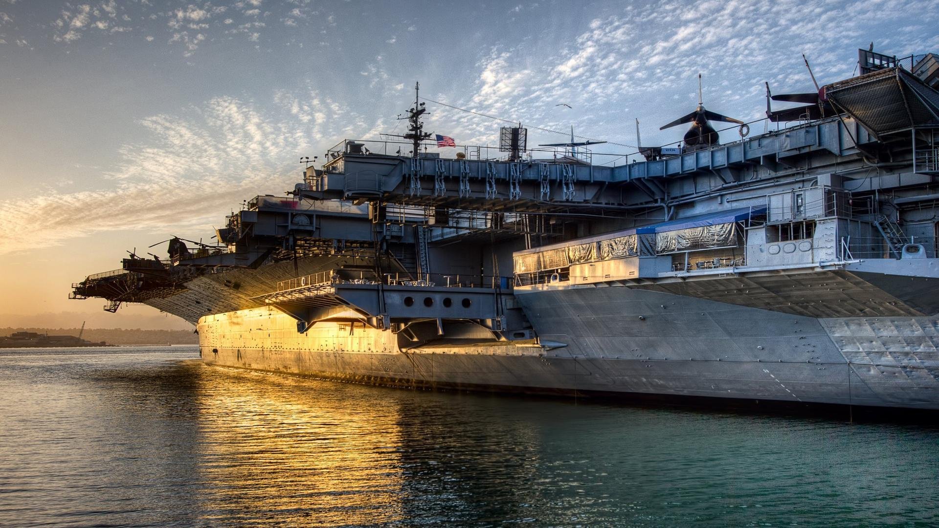 我将从这个充满戏剧张力的矛盾出发,为您创作一篇兼具故事性与深度的文章