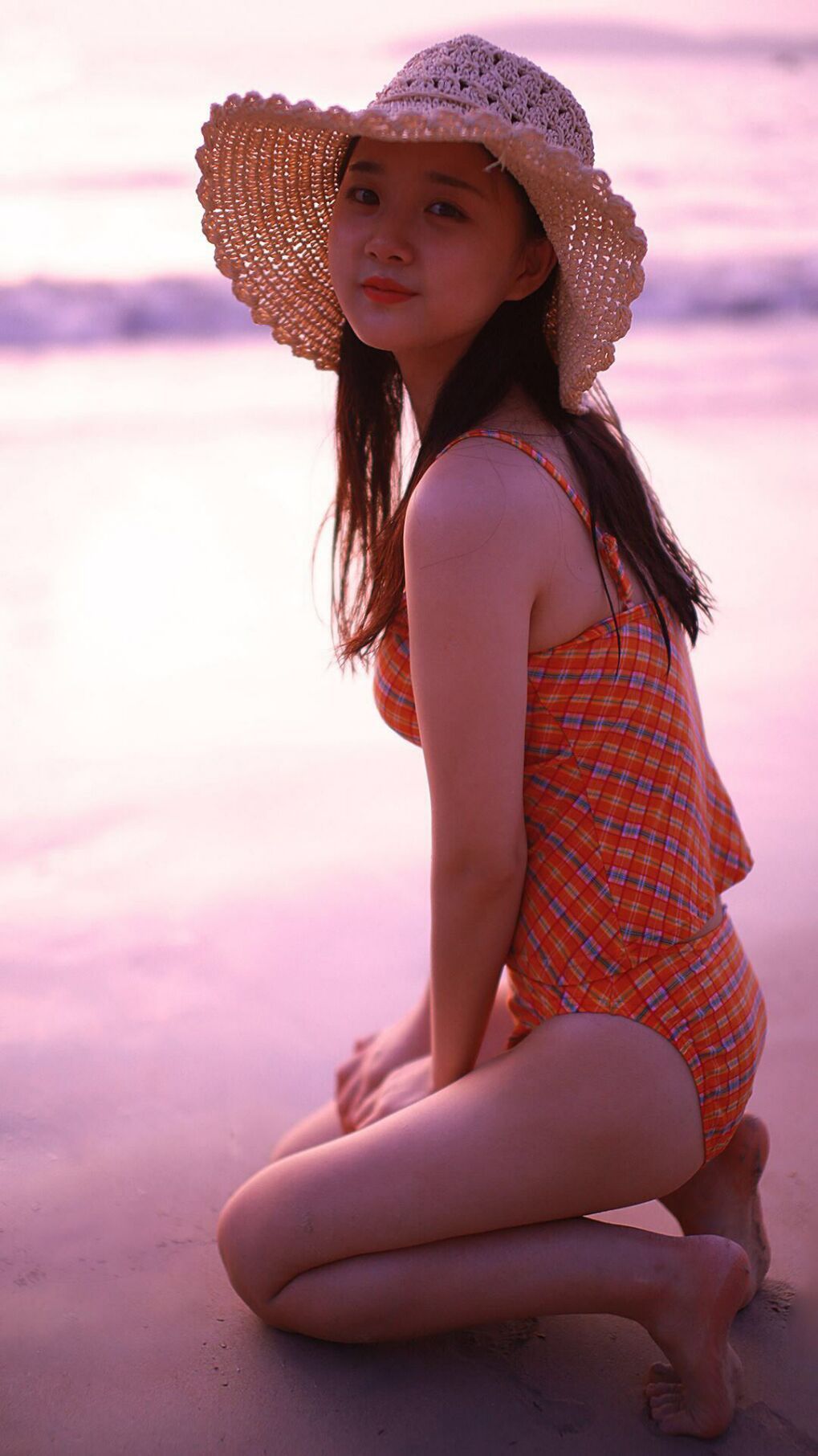 当南海滩的灼热焚尽辽河畔的冰雪,一场平行宇宙的总决赛对峙