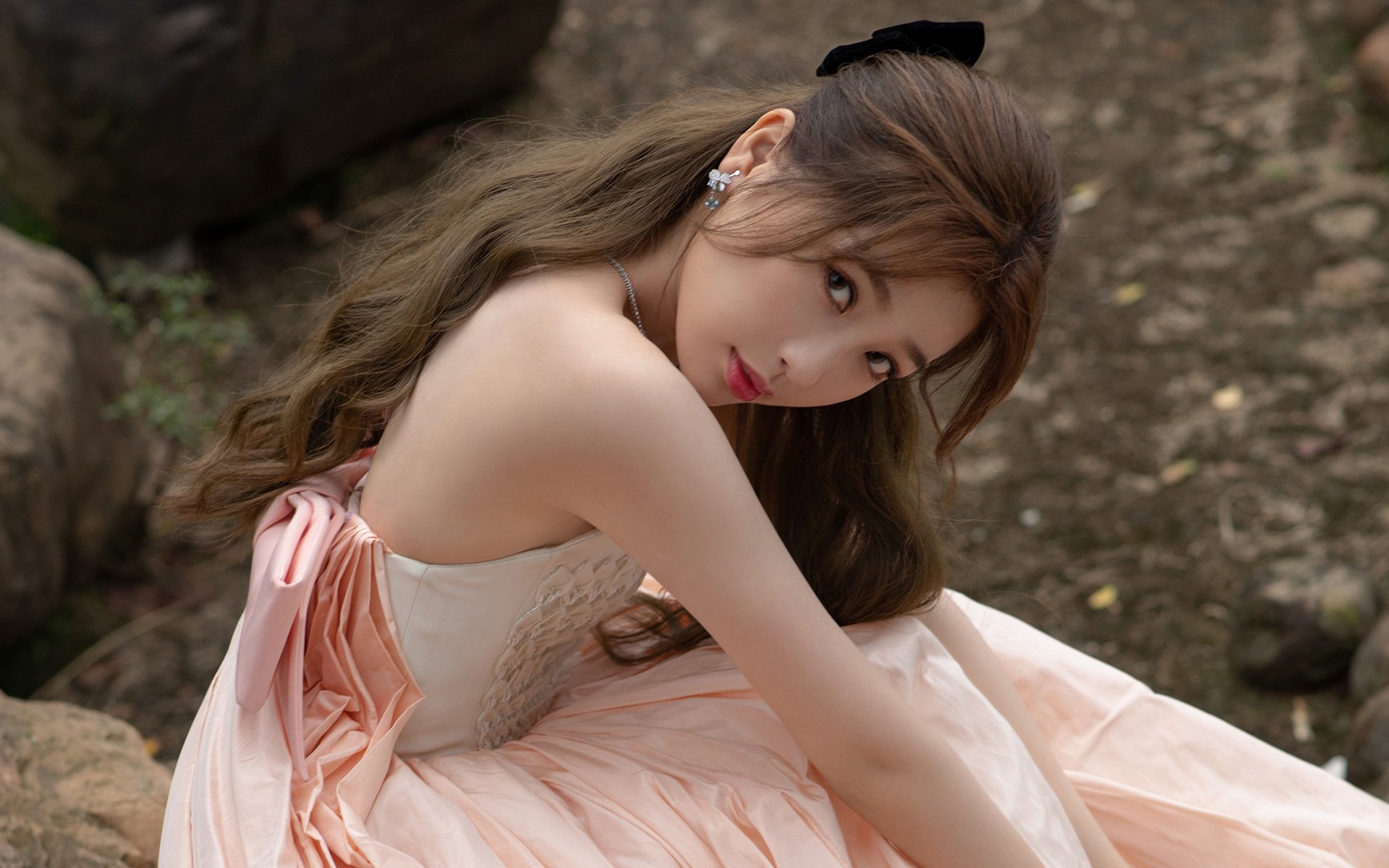 教科书式的胜利，伊萨克独奏与法国战车的交响，如何碾过莱比锡红牛