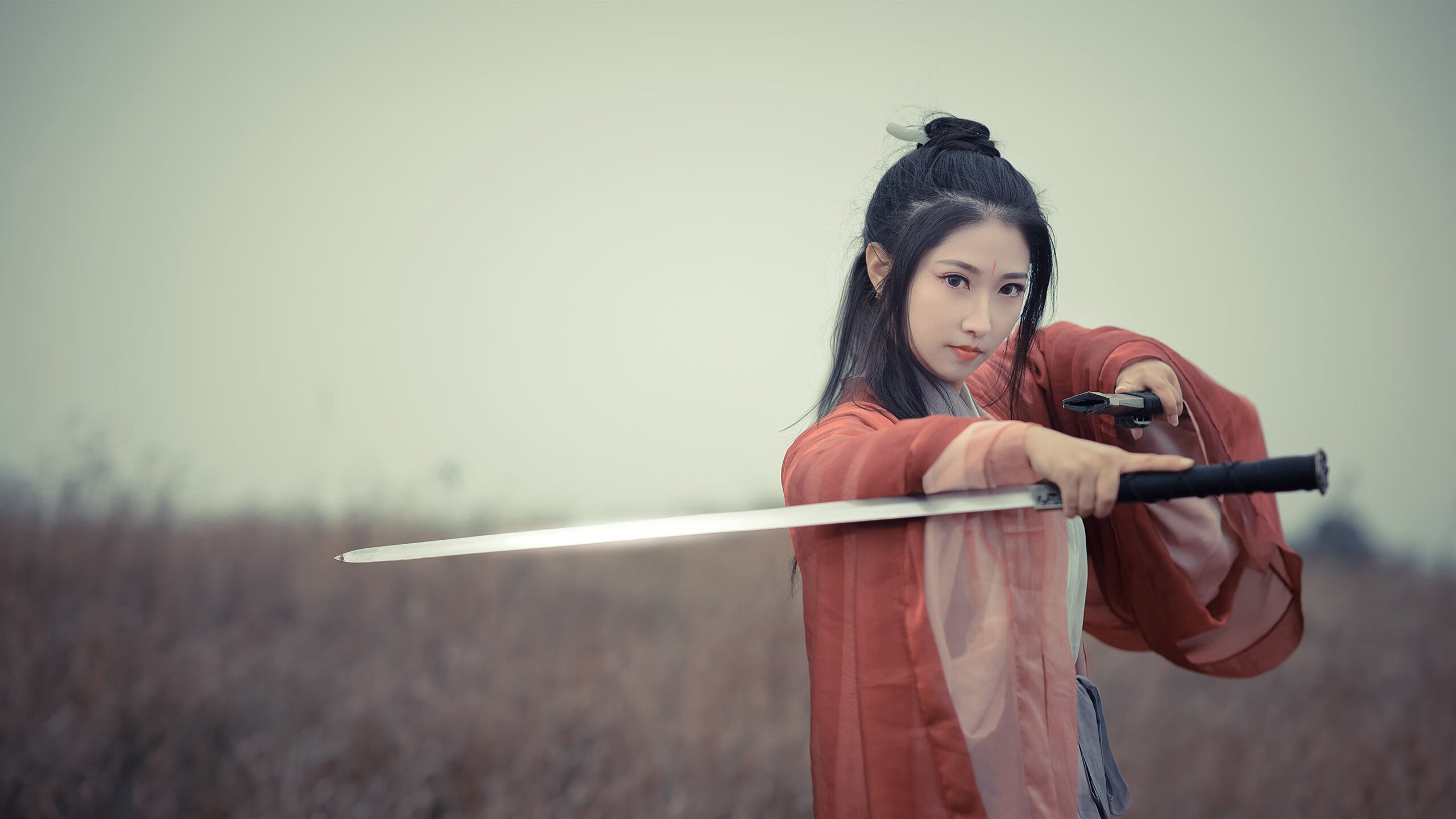 跨维对决,当篮网遭遇上海滩,切特在英超接管比赛