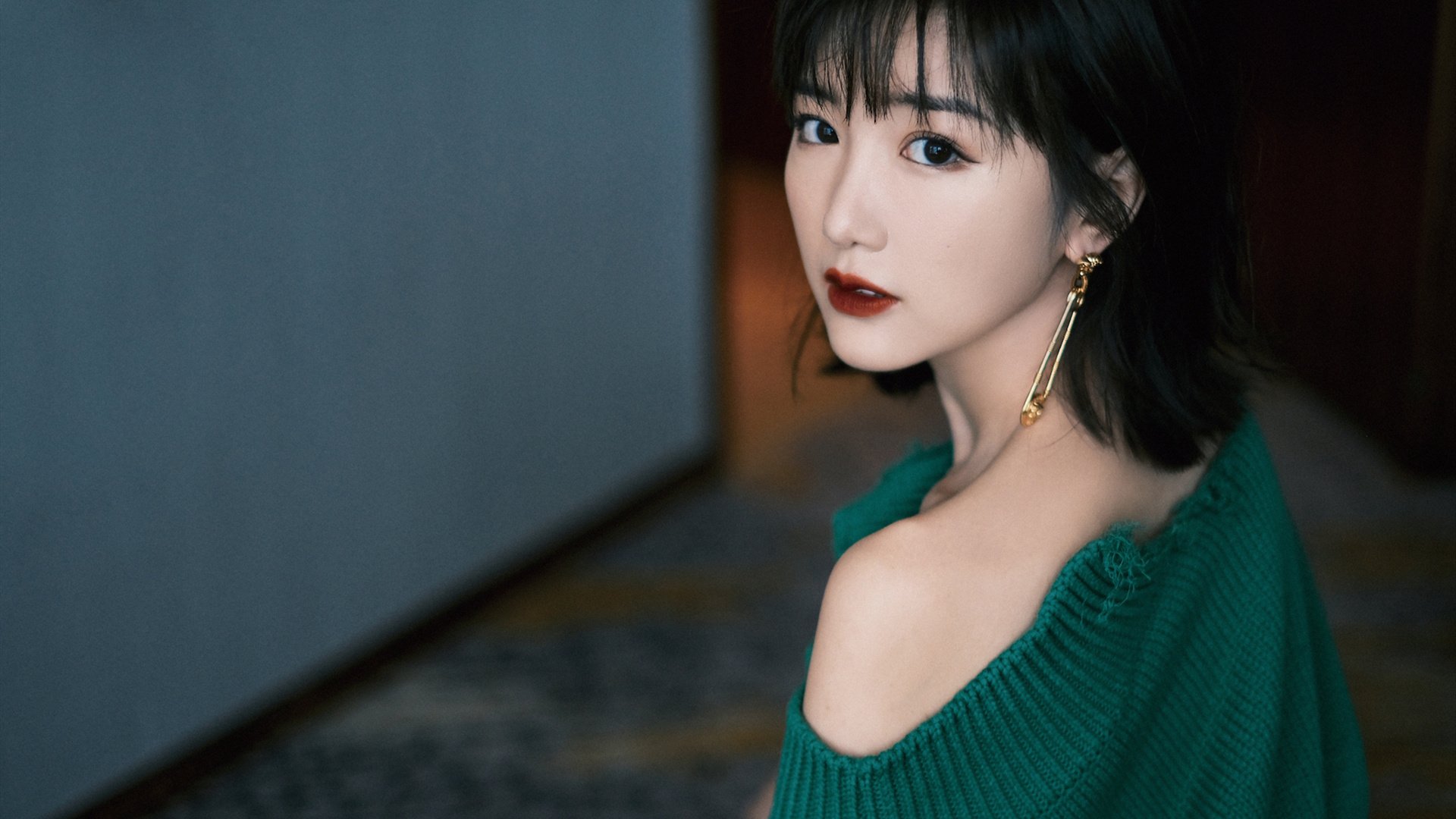 锡安单节轰15分点燃主场，老鹰窒息式攻防让上海反扑熄火